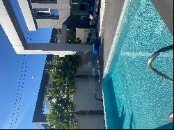 Luxury Villa with private pool and large solarium