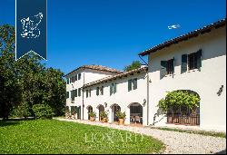 Property of historical prestige for sale inside the "Fontane Bianche" natural park