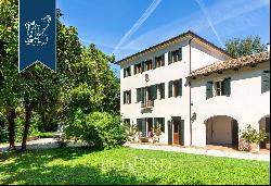 Property of historical prestige for sale inside the "Fontane Bianche" natural park