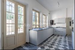 Historic Villa with Chapel on the hills of Pescia