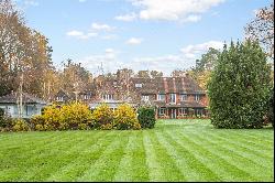 Chalfont Lane, Chorleywood, Rickmansworth, Hertfordshire, WD3 5PP