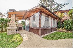 Single-family house for sale with excellent location and access near Sofia