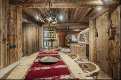 LUXURY APARTMENT IN TRADITIONAL MOUNTAIN CHALET