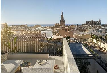  Beautifful penthouse with sea views in Palma Old town