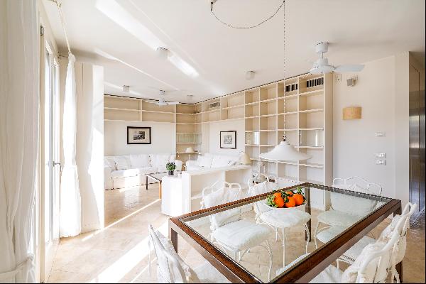 Finely restored 2-bedroom apartment part of a historical building with Concierge service f