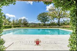 LUXURY COUNTRY HOUSE WITH POOL FOR SALE IN MONTEPULCIANO, TUSCANY