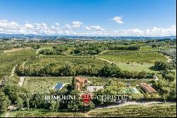 LUXURY COUNTRY HOUSE WITH POOL FOR SALE IN MONTEPULCIANO, TUSCANY