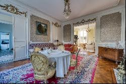 18th century mansion in the heart of La Rochelle