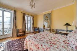 18th century mansion in the heart of La Rochelle