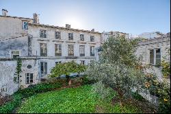 18th century mansion in the heart of La Rochelle