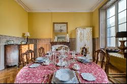 18th century mansion in the heart of La Rochelle