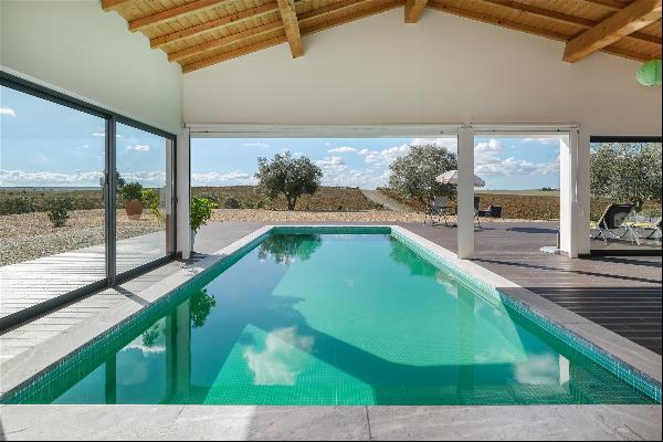 Country Estate, 8 bedrooms, for Sale