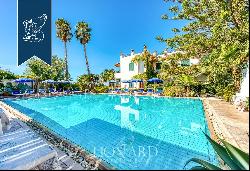 Typical Mediterranean villa with pool and sea-facing garden in Ischia