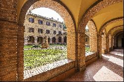 Magnificent monastery in Rome prime location