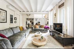 SPECTACULAR RENOVATED FLAT IN BORN, Barcelona 08041