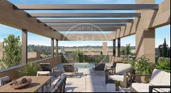 700 sqm luxury house with pool for sale in Puerta de Hierro, Madrid 28040