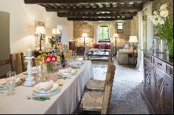 Villa Elisa, a 14th century estate in the heart of Umbria