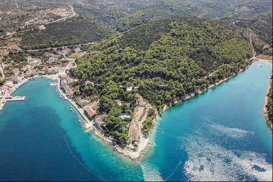 Seafront building land on Brac