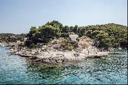 Seafront building land on Brac