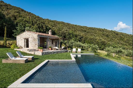 Complete privacy and luxury amidst the picturesque Umbrian countryside