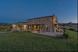 Villa Lilla, a beautiful farmhouse complex in Val d'Orcia