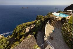 Villa delle Sirene-majestic villa overlooking the mesmerizing Amalfi Coast