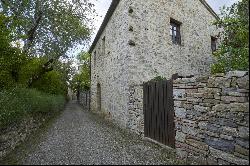 Casa Ismene - set on a Renaissance estate in Val d'Orcia