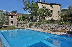 Villa Calendula - idyllic villa within a green, Tuscan landscape