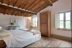 Villa Calendula - idyllic villa within a green, Tuscan landscape