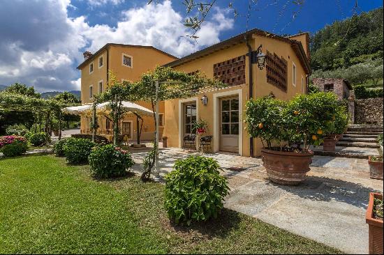 Villa Timo - traditional Tuscan home in poetic Italian setting