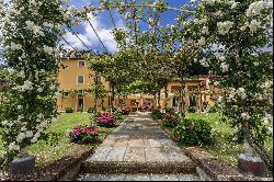 Villa Timo - traditional Tuscan home in poetic Italian setting