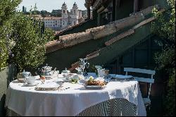 Lovely last floor suite with panoramic views