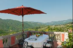 Villa Serenella - charming estate that overlooks the countryside