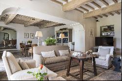 Villa Pulicara - A luxurious farmhouse in the Tuscan countryside