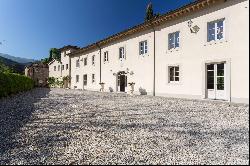 Villa Cardo - historic estate in the hills that surround Lucca