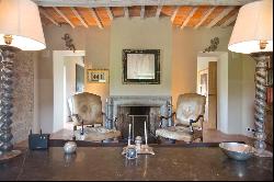 A majestic villa in the heart of Chianti