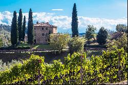 A majestic villa in the heart of Chianti