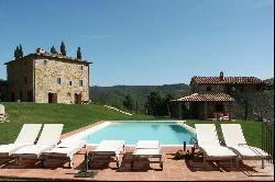 A majestic villa in the heart of Chianti