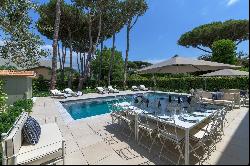 Villa Romano - Beautiful Seafront Tuscan home