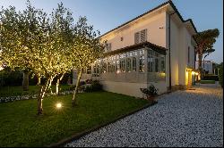 Villa Romano - Beautiful Seafront Tuscan home