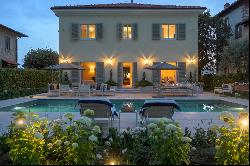 Villa Romano - Beautiful Seafront Tuscan home