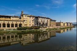 Contemporary style and elegant apartment in the centre of Florence