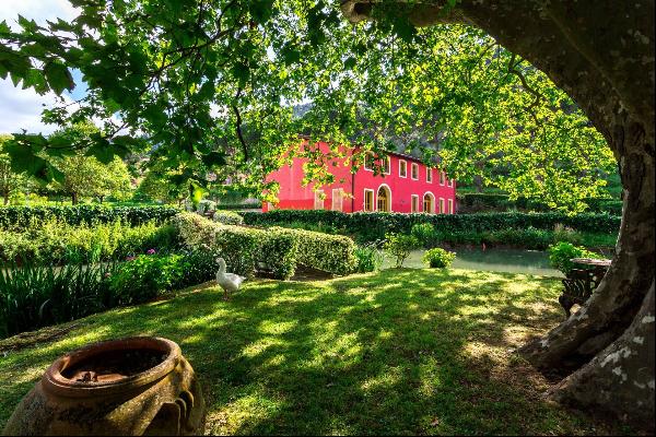 Villa Silene - stunning estate among olive groves in the heart of Tuscany