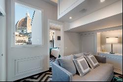 Wonderful boutique apartment overlooking the rooftops of Florence