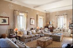 Caccia Chianti - Luxury Countryside Villa in Chianti