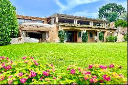 Beautiful Villa Hibiscus in prestigious area at Porto Rotondo