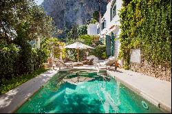 Villa Lilli - Luxurious villa sitting atop the Island of Capri