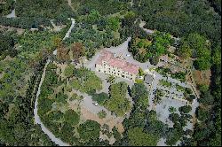Villa Nemo, Tuscan getaway beside the turquoise Tyrrhenian sea