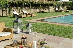 Villa Roses - Beautiful estate nestled in the Hills of Lucca