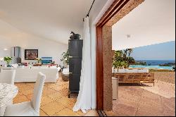 Villa Pantogia in a dominant position with incredible views of the sea
